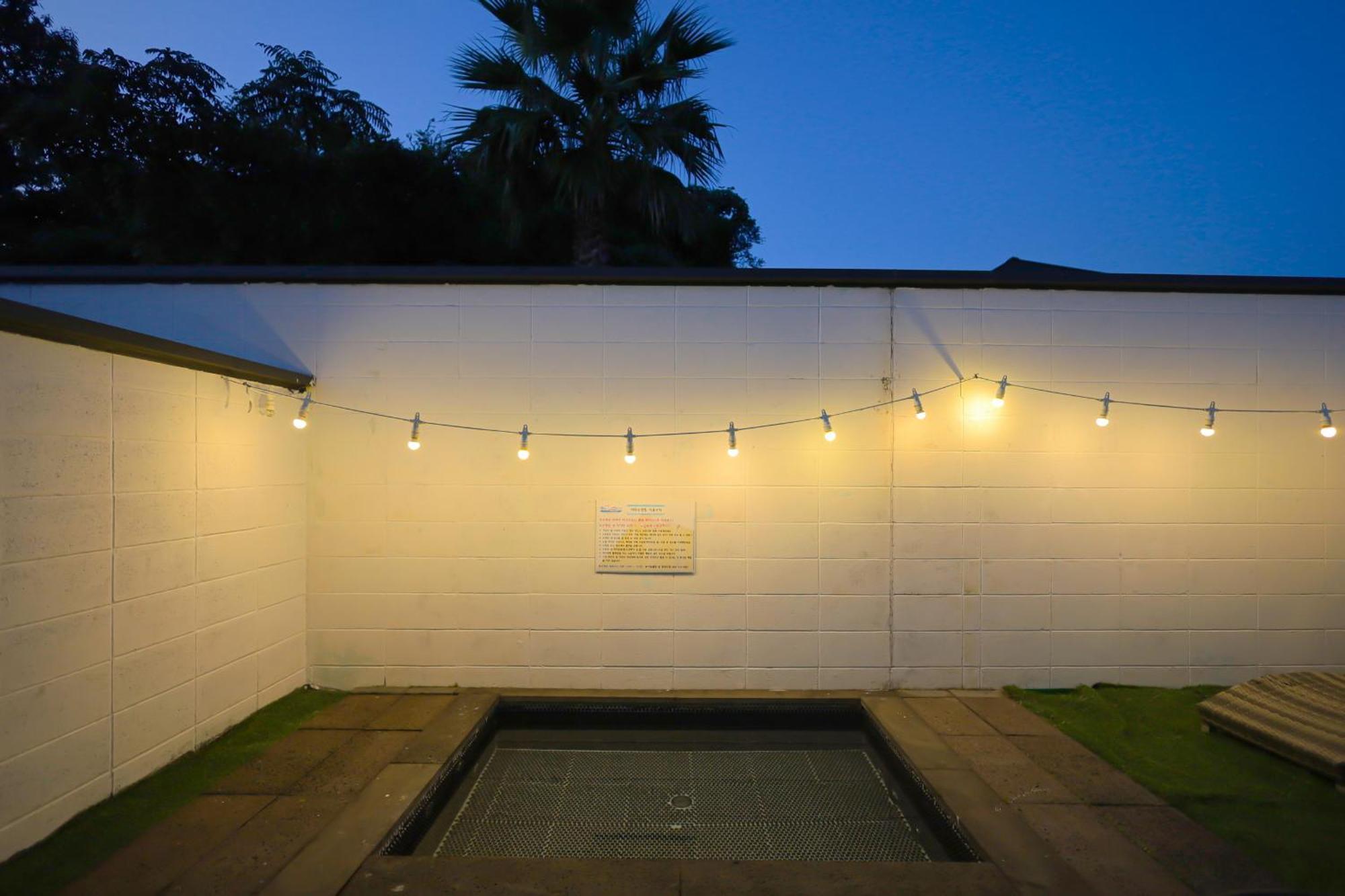 Pool And Villa Sorang Jeju Exterior photo